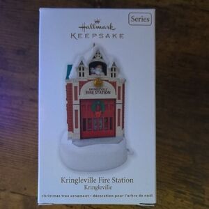 2012 Hallmark Keepsake Kringleville Fire Station Ornament